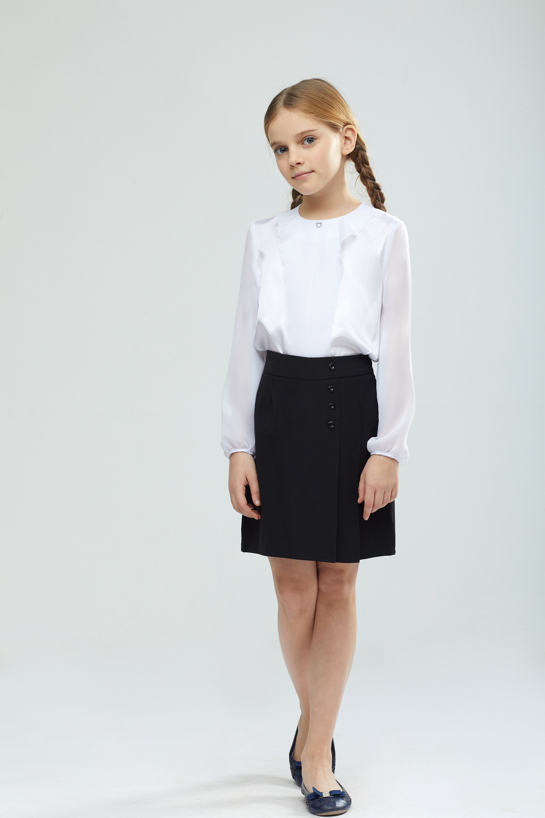 White school uniform. Школьная юбка для девочки. Школьная форма белый верх черный низ. Школьная форма беллый ыверх черный вниз.